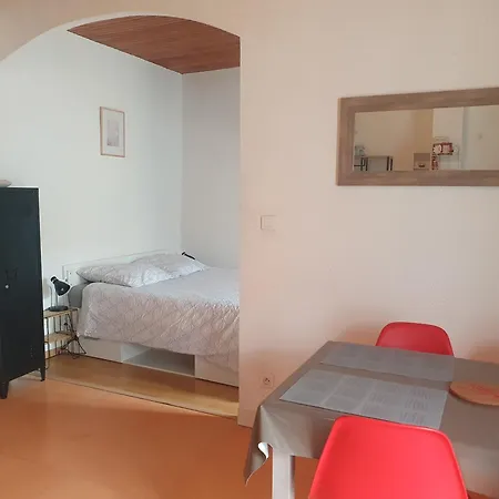Appartement Meuble Centre Ville Nyons Exterior photo
